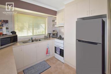 Unit Sold - VIC - Mooroopna - 3629 - SPACIOUS TWO BEDROOM UNIT ON ITS OWN TITLE!  (Image 2)