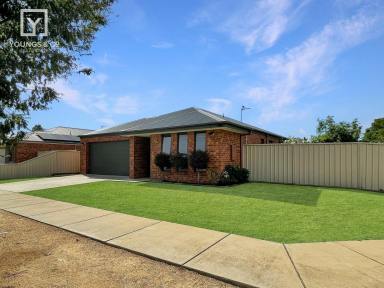 House For Sale - VIC - Mooroopna - 3629 - FIRST HOME BUYERS LOOK NO FURTHER!!  (Image 2)