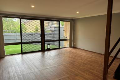 Unit Leased - NSW - Raymond Terrace - 2324 - CHARMING TOWN HOUSE NOT TO MISS!!  (Image 2)