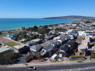 Townhouse For Sale - VIC - Safety Beach - 3936 - large 2-bedroom property  (Image 2)