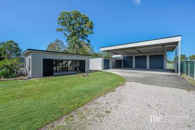 House For Sale - QLD - Caboolture - 4510 - Looking for Shed Space? - 426m2 Under Roof  (Image 2)