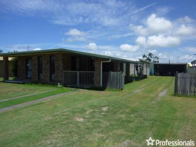 House For Sale - QLD - South Mackay - 4740 - Southside Family Home!  (Image 2)