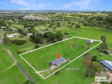 House For Sale - QLD - Laidley - 4341 - UNDER OFFER 3 Acres, Modern Home & SHED!  (Image 2)