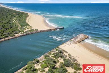 House For Sale - VIC - Lakes Entrance - 3909 - "EBB TIDE" - Live By The Sea  (Image 2)