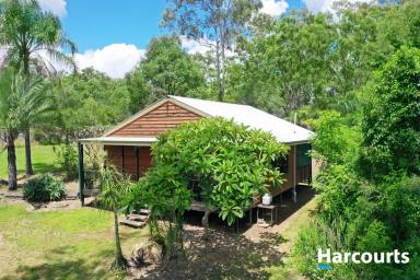 House For Sale - QLD - Apple Tree Creek - 4660 - 2 BEDROOM REDCEDAR HOME  (Image 2)