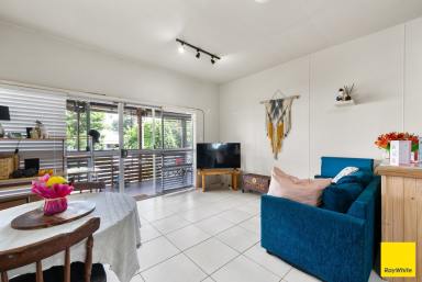 House Sold - QLD - Cairns North - 4870 - Inner City High Set Queenslander  (Image 2)
