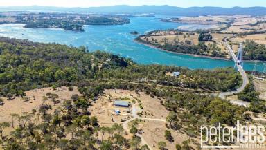 House For Sale - TAS - Deviot - 7275 - Breath Taking Panoramic Views of the Tamar  (Image 2)