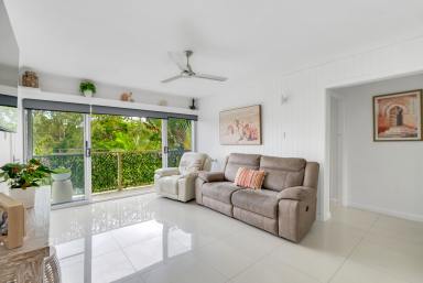 Unit For Sale - QLD - Holloways Beach - 4878 - Attn: First Home Buyers!! Immaculate Two Bedroom, Top Floor Apartment within Boutique Complex!  (Image 2)