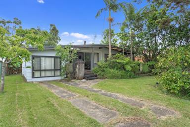 House For Sale - NSW - Vincentia - 2540 - Potential Plus  (Image 2)