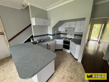 Townhouse Leased - NSW - Grafton - 2460 - SPACIOUS 3 BED TOWNHOUSE WITH PRIVATE YARD  (Image 2)