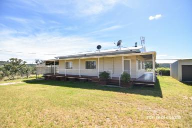 Acreage/Semi-rural For Sale - NSW - Inverell - 2360 - A RECIPE FOR RELAXATION  (Image 2)