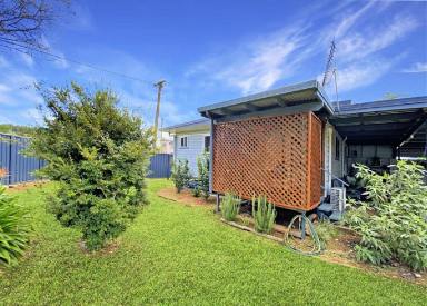 Duplex/Semi-detached For Sale - QLD - Ravenshoe - 4888 - Duplex could be investement or your home  (Image 2)