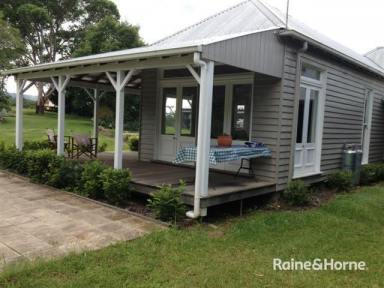 House Leased - NSW - Meroo Meadow - 2540 - COUNTRY STYLE HOME  (Image 2)