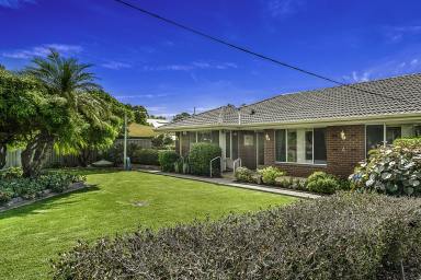 Farmlet For Sale - WA - Byford - 6122 - Discover the epitome of equestrian convenience at 4 Binshaw Avenue, Byford.  (Image 2)