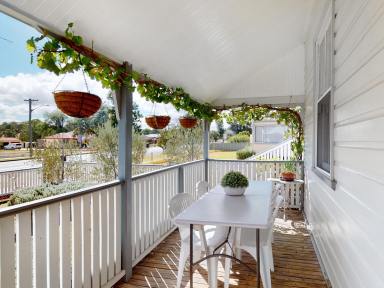House For Sale - NSW - Merriwa - 2329 - "Rose Cottage"  (Image 2)