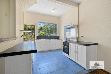 House Leased - TAS - Smithton - 7330 - Large Family Home Close to the CBD  (Image 2)