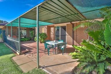 Townhouse Sold - VIC - Mildura - 3500 - INSTANTLY INVITING  (Image 2)