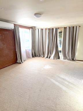 House For Lease - NSW - Goulburn - 2580 - 4 BEDROOM HOME - BRADFORDVILLE  (Image 2)