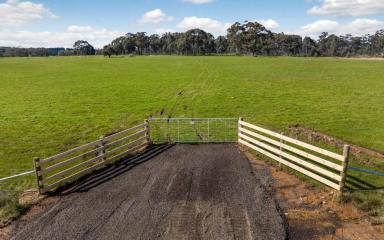 Residential Block For Sale - VIC - Axe Creek - 3551 - Exclusive Land Release  (Image 2)