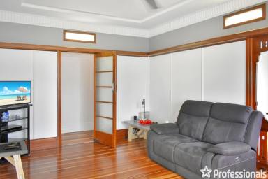 House For Sale - QLD - West Mackay - 4740 - Sensational West Mackay Queenslander!  (Image 2)