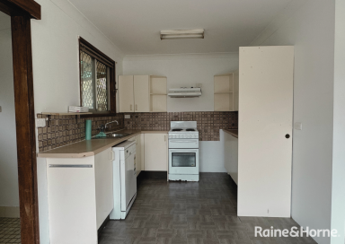 House For Sale - NSW - Nowra - 2541 - Earn on Ernest  (Image 2)