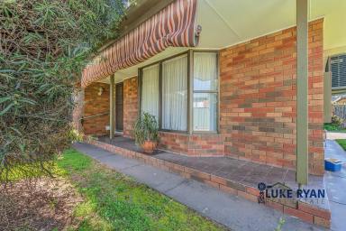 Unit For Sale - VIC - Rochester - 3561 - QUALITY TWO BEDROOM UNIT IN GREAT LOCATION  (Image 2)