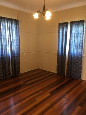 Unit For Lease - QLD - Cooroy - 4563 - 2 Bedroom Unit in Cooroy!  (Image 2)