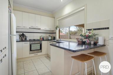 House Leased - NSW - Thurgoona - 2640 - NOT ONE TO MISS!  (Image 2)