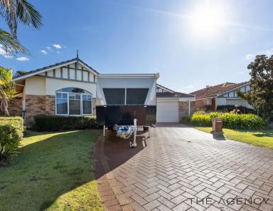 House For Sale - WA - Canning Vale - 6155 - Huge Potential with this beauty! HOME OPEN WEDNESDAY 24TH 5.30 TO 6PM  (Image 2)