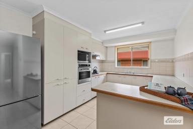House Leased - VIC - Strathdale - 3550 - High Quality Home & Enviable Lifestyle  (Image 2)