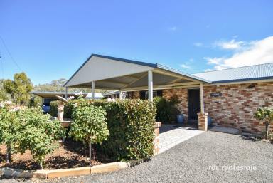 Acreage/Semi-rural For Sale - NSW - Inverell - 2360 - A HOME WHERE MEMORIES ARE MADE  (Image 2)