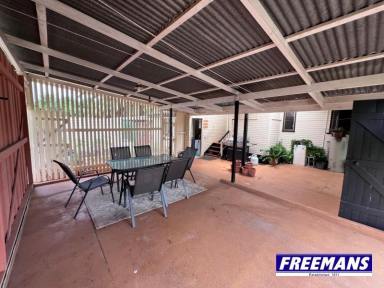 House Leased - QLD - Kingaroy - 4610 - Fabulous Family Home with 9x7.5m shed extra high for mobile home & boat  (Image 2)