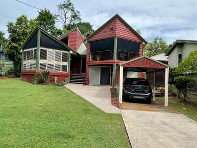 House For Sale - QLD - Coochiemudlo Island - 4184 - Island Paradise Living at Its Finest  (Image 2)