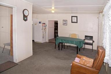 House For Sale - NSW - Bourke - 2840 - Perfectly located  (Image 2)