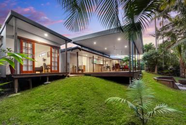 House For Sale - QLD - Noosaville - 4566 - Contemporary Style Home with Tranquil Outlook  (Image 2)