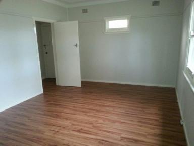 House Leased - NSW - Nowra - 2541 - 3  Bedroom house  (Image 2)