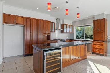 House Leased - QLD - Highfields - 4352 - Beautiful Family Home in Highfields  (Image 2)