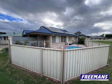 House For Sale - QLD - Kingaroy - 4610 - Not Ready for a Unit Yet? This one has an inground pool.  (Image 2)