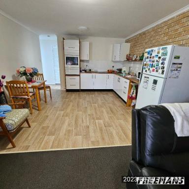 Unit Leased - QLD - Nanango - 4615 - 2 BEDROOM UNIT IN TOWN  (Image 2)