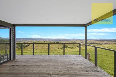 Lifestyle For Sale - NSW - Big Hill - 2579 - Million Dollar Views!  (Image 2)