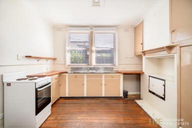 House For Lease - VIC - Horsham - 3400 - Charming 3 Bedroom House Just Outside CBD  (Image 2)