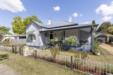 House For Sale - NSW - Adelong - 2729 - Centrally located Adelong Gem  (Image 2)