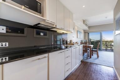 Apartment For Sale - WA - Mandurah - 6210 - HOLIDAY OR INVEST IN THE BEST WAY  (Image 2)
