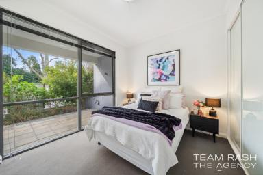 Unit Sold - WA - East Perth - 6004 - Tri-Level Luxury: Elegant Townhouse Overlooking Queens Gardens  (Image 2)