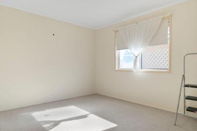 Unit Leased - QLD - Centenary Heights - 4350 - Wonderfully priced and perfectly located- Lawn Maintenance!  (Image 2)