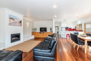 House Auction - VIC - Port Fairy - 3284 - Central Living  (Image 2)