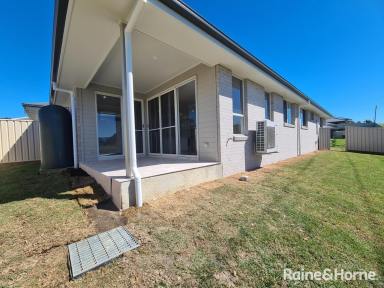 House Leased - NSW - Nowra - 2541 - Family Sized & Close to Town  (Image 2)
