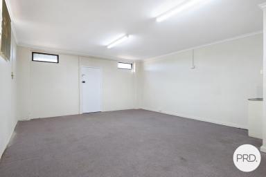 House Leased - NSW - North Albury - 2640 - TWO BEDROOM HOME  (Image 2)