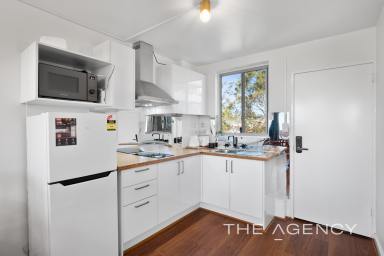 Apartment Sold - WA - Fremantle - 6160 - Endless Water Views  (Image 2)