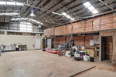 Industrial/Warehouse Leased - QLD - Toowoomba City - 4350 - Inner City Warehouse Space  (Image 2)